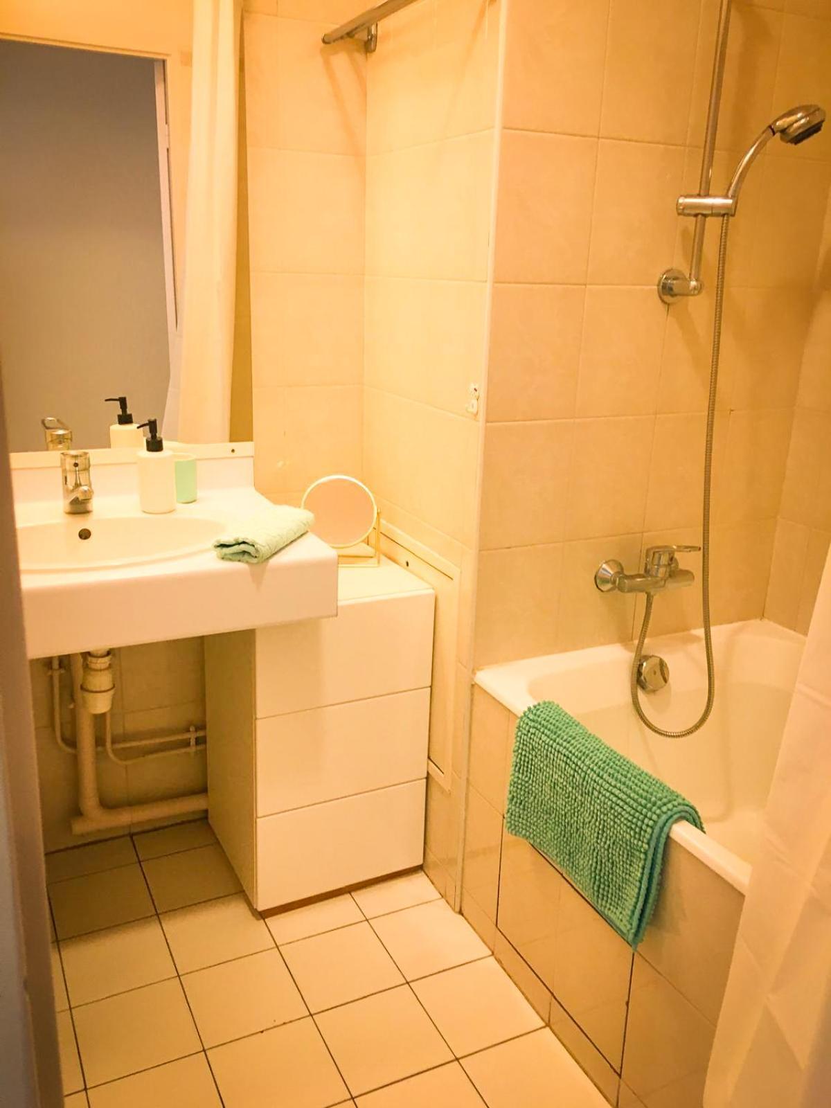 Double Room With Balcony Paris Eksteriør billede